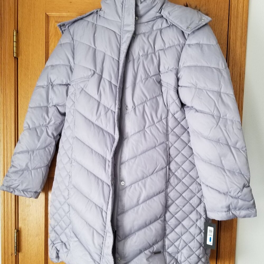Kenneth Coleen Light Grey puffer coat with faux-fur trim on hood